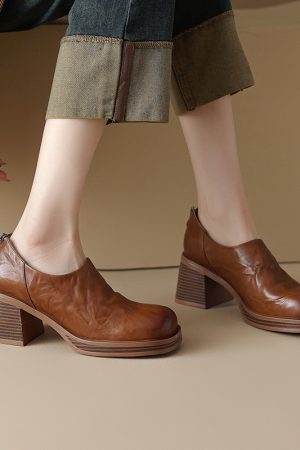 Brown Vintage Italian-Style Soft Sole Ankle Boots with Back Zipper â€“ 6.5 cm Heel, Comfortable Cow Leather Footwear
