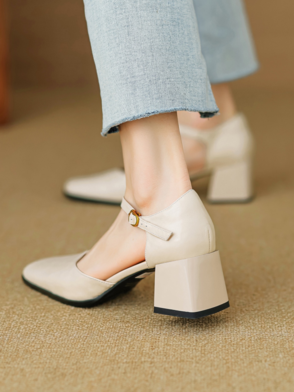 Burgundy Sheepskin High Heeled Chunky Heel Sandals for Women - Square Toe Hollow One-Strap Closed-Toe Style for Summer 2025 Burgundy Sheepskin High Heeled Chunky Heel Sandals for Women - Square Toe Hollow One-Strap Closed-Toe Style for Summer 2025