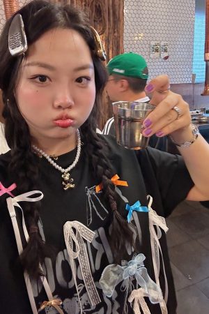 Butterfly Knot Short Sleeve T-Shirt for Women - Unique Summer 2025 Fashion Top, Exquisite Design, Trendy 90s Style