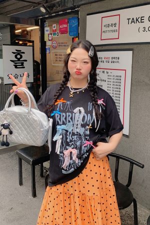 Butterfly Knot Short Sleeve T-Shirt for Women - Unique Summer 2025 Fashion Top, Exquisite Design, Trendy 90s Style