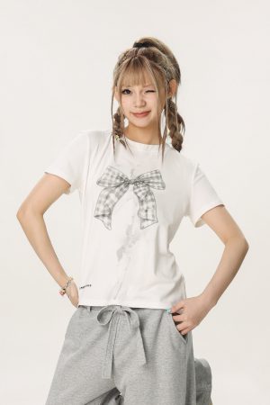 Butterfly Print Short Sleeve T-Shirt for Women - Casual Summer Versatile Slim Fit Top, Trendy 90s American Style