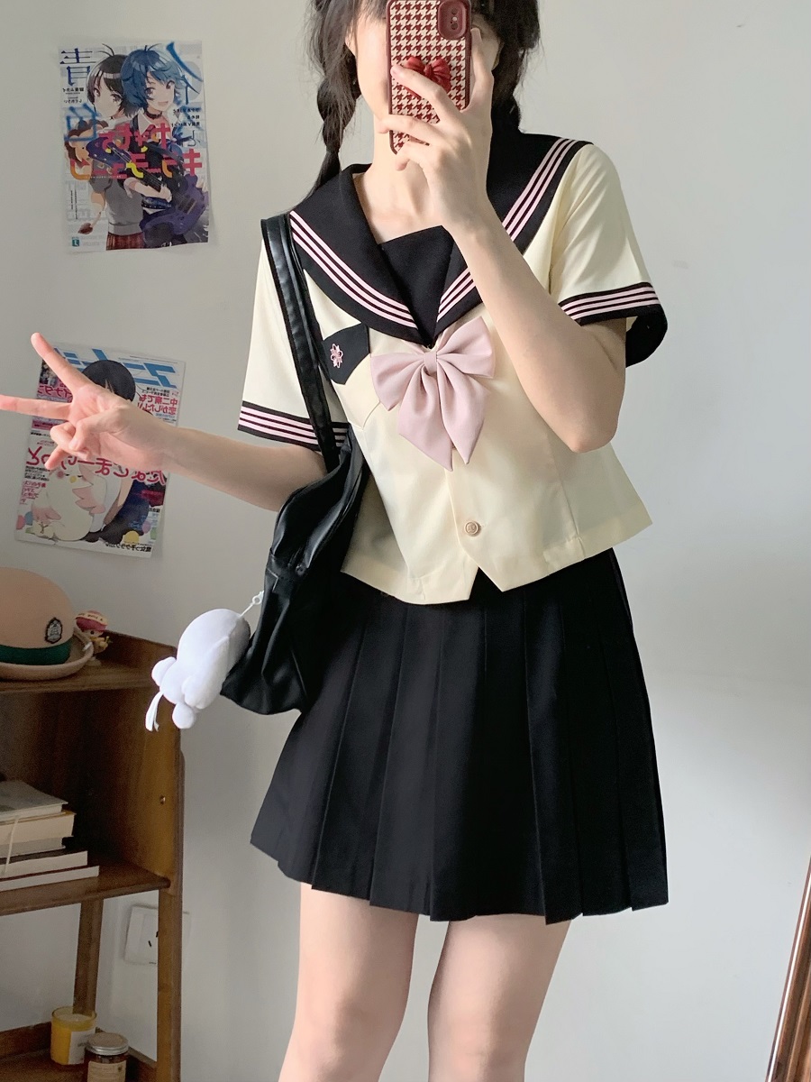 Camellia Women's Waist-Defined JK Uniform Sailor Suit Top - Summer Short Sleeve College Style with Three-Volume Design Camellia Women's Waist-Defined JK Uniform Sailor Suit Top - Summer Short Sleeve College Style with Three-Volume Design