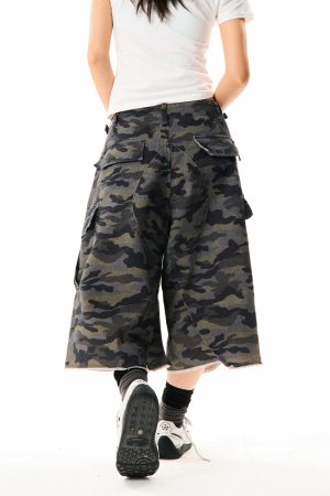 Camouflage Cargo Capri Pants for Women - Loose Fit, Versatile Wide-Leg, American Style, Casual Streetwear