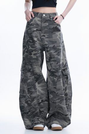 Camouflage Curved Knife Pants with Multiple Pockets - American Street Style Denim Work Pants for Trendy Casual Wear