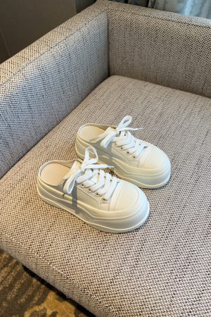 Casual Slip-On Thick-Soled White Slippers for Women - Sweet & Versatile 2025 Style Half-Drag Shoes