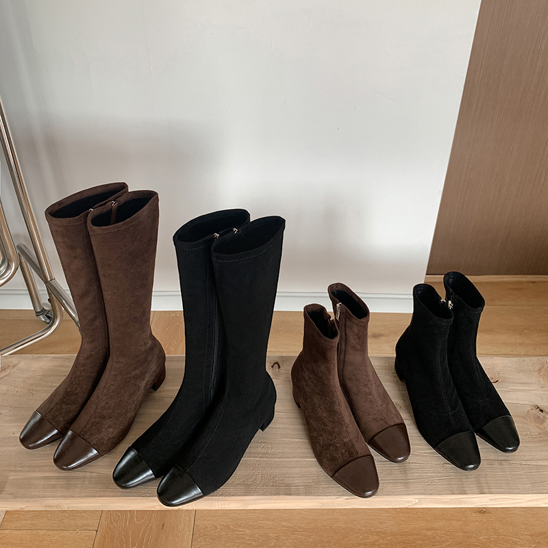Chanel-Style Patchwork Chunky Heeled Long Boots for Women, Height-Increasing Slim-Fit Design, Fashionable Footwear for Petite Individuals Chanel-Style Patchwork Chunky Heeled Long Boots for Women, Height-Increasing Slim-Fit Design, Fashionable Footwear for Petite Individuals