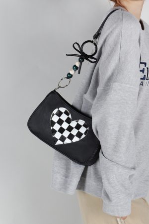 Checkered Heart-Shaped Crossbody Bag for Millennial Girls - Sweet Cool Design, 2023 Spring/Summer Style, High Quality