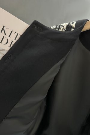 Chic Black and White Check Short Coat for Women - Stylish Blazer for Autumn and Winter 2024 Fashion