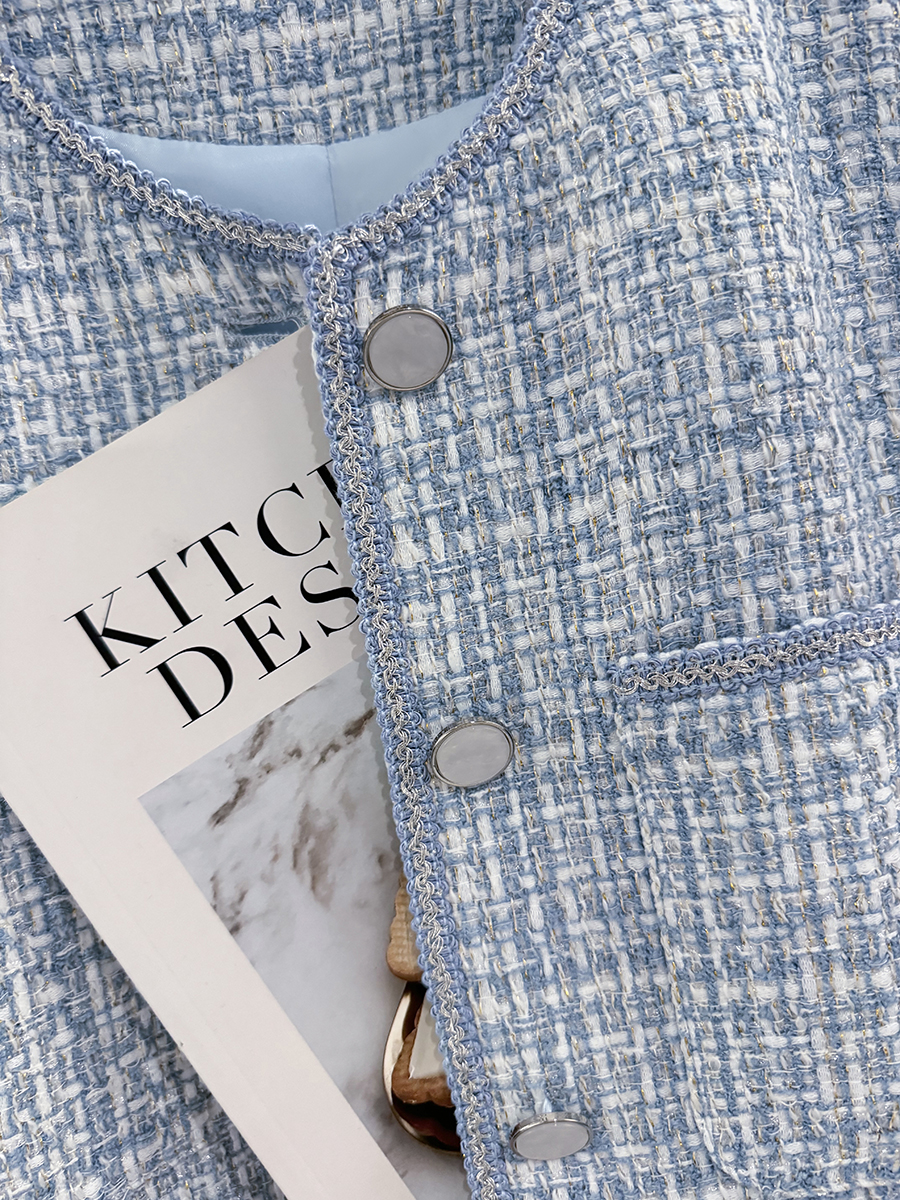 Chic Blue French-Style Short Jacket for Women – Trendy Spring Autumn Streetwear Top 2025 Chic Blue French-Style Short Jacket for Women – Trendy Spring Autumn Streetwear Top 2025