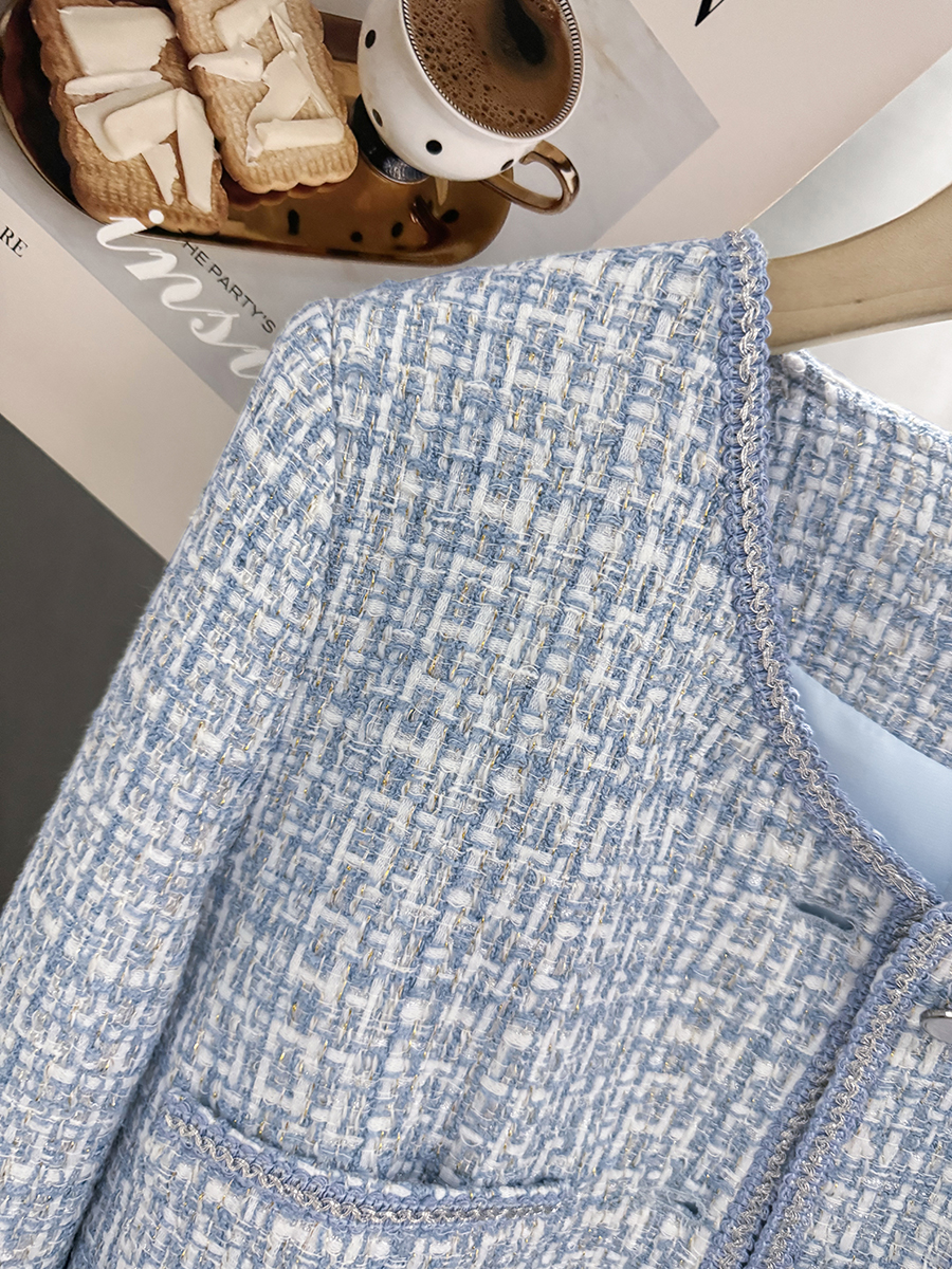 Chic Blue French-Style Short Jacket for Women – Trendy Spring Autumn Streetwear Top 2025 Chic Blue French-Style Short Jacket for Women – Trendy Spring Autumn Streetwear Top 2025