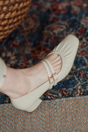 Chic Genuine Leather Mary Jane Shoes for Women - Mid-Heel Square Toe Flats - Stylish Summer Grandma Shoes