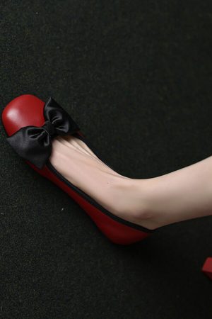Chic Italian Bow Shallow Mouth Flat Loafers for Women - Versatile Genuine Leather Single Shoes in Fashionable Style