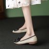 Chic Italian Bow Shallow Mouth Flat Loafers for Women - Versatile Genuine Leather Single Shoes in Fashionable Style