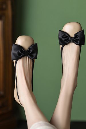 Chic Italian Bow Shallow Mouth Flat Loafers for Women - Versatile Genuine Leather Single Shoes in Fashionable Style