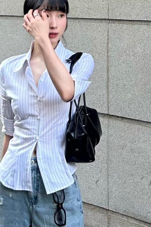 Chic Retro Hong Kong Style Color-Blocked Striped Short Sleeve Shirt for Women - Waist-Cinching Slim Fit Summer Top