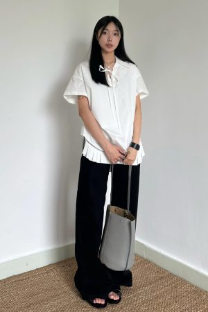 Chic Retro Hong Kong Style V-Neck Tie Design Short Sleeve Top for Women - Loose Casual White Summer Shirt