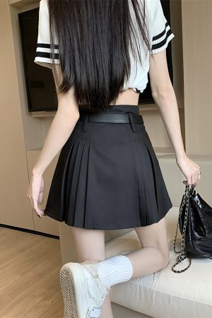 Chic White Plus Size High-Waisted Pleated Half Skirt for Women, Summer A-Line College Style Short Skirt