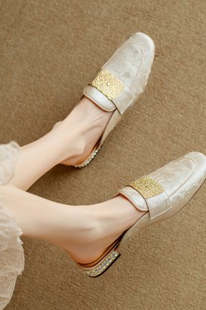 Chinese-Style Closed-Toe Flat Mules in Genuine Leather - Italian Corso Venezia Inspired Lazy Cool Slippers for Effortless Chic