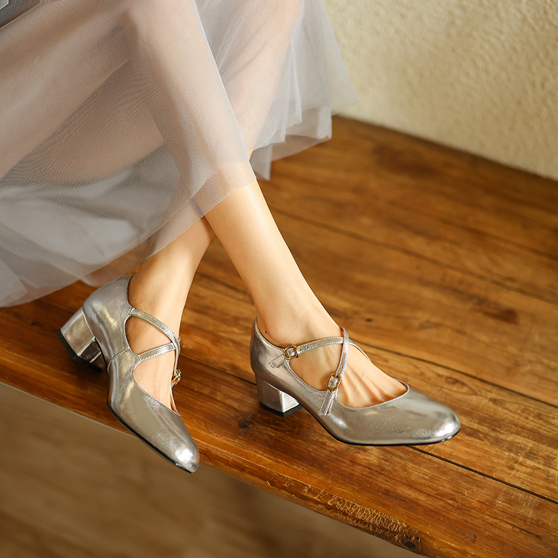 Chinese Style Genuine Leather Cross Strap Mid-Heel Mary Jane Shoes for Women - Elegant Spring Fashion Footwear Chinese Style Genuine Leather Cross Strap Mid-Heel Mary Jane Shoes for Women - Elegant Spring Fashion Footwear