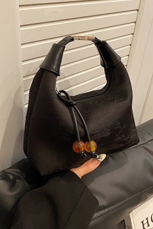 Chinese Style Handheld Embroidery Underarm Bag - High-End Women's Crossbody Bag with National Wind Design