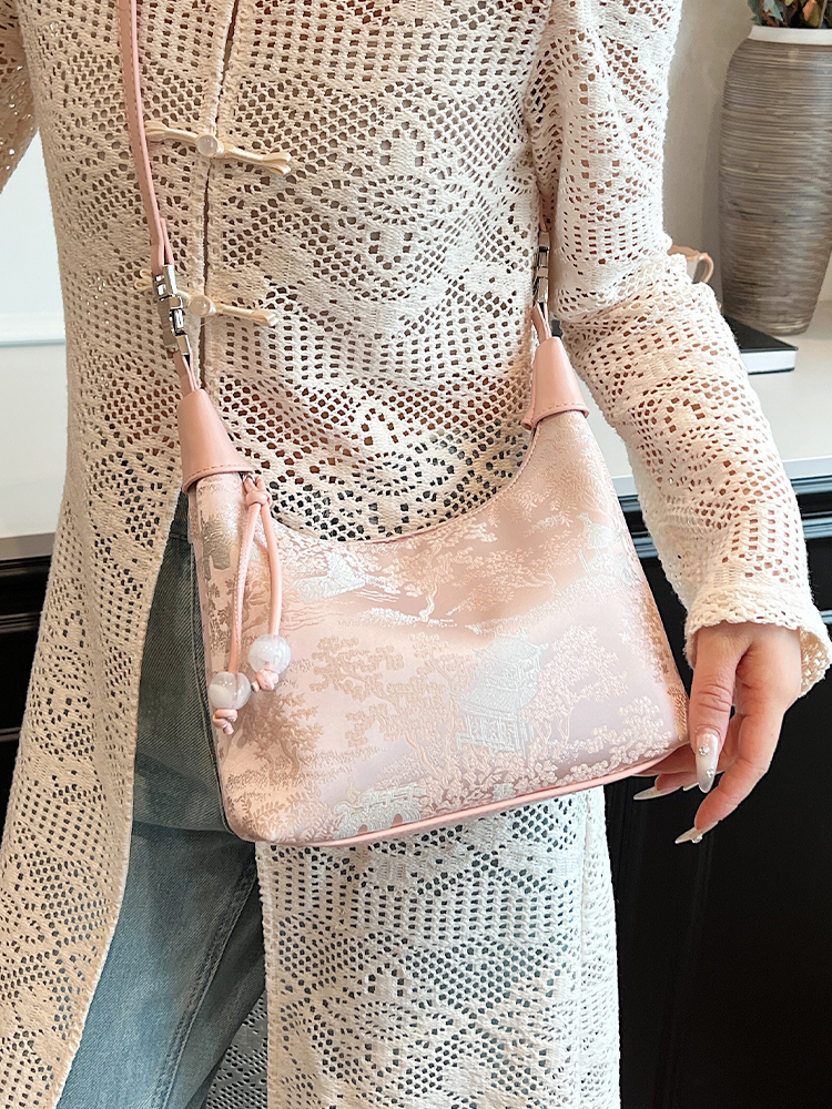 Chinese Style Handheld Embroidery Underarm Bag - High-End Women's Crossbody Bag with National Wind Design Chinese Style Handheld Embroidery Underarm Bag - High-End Women's Crossbody Bag with National Wind Design