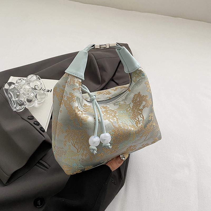 Chinese Style Handheld Embroidery Underarm Bag - High-End Women's Crossbody Bag with National Wind Design Chinese Style Handheld Embroidery Underarm Bag - High-End Women's Crossbody Bag with National Wind Design