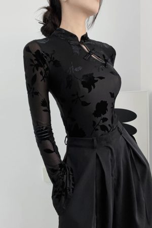 Chinese-Style Velvet Long Sleeve Top with Button Design - Slim Fit Vintage Shirt for Spring and Summer