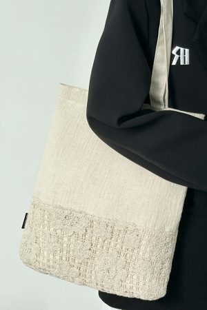 Chinese-Style Zen Canvas Tote Bag 2024 - Large Capacity Shoulder Bag for Commuting and Versatile Everyday Use