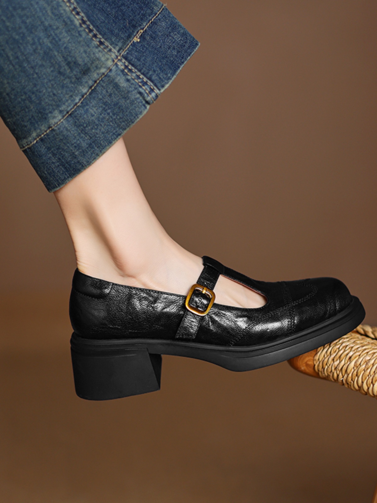 Chunky Heel T-Strap Loafers for Women - Mid-Heel Round Toe Hollow-Out Leather Shoes, 2025 Trendy Fashion Footwear Chunky Heel T-Strap Loafers for Women - Mid-Heel Round Toe Hollow-Out Leather Shoes, 2025 Trendy Fashion Footwear