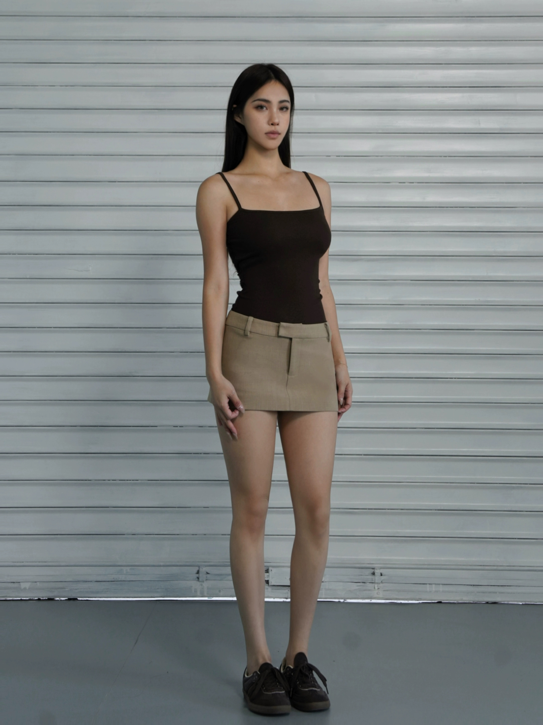 Classic Knitted Ribbed Fitted Tank Top - Versatile Basic Vest for Casual Wear, 90s Style, Essential Wardrobe Staple Classic Knitted Ribbed Fitted Tank Top - Versatile Basic Vest for Casual Wear, 90s Style, Essential Wardrobe Staple