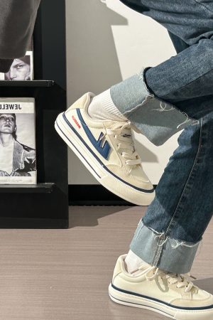 Classic Retro Thick-Soled Canvas Shoes for Women - Versatile Unisex Spring Footwear in White