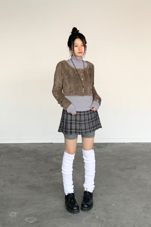 Coffee Color Floral Gray Layered Minimalist Plush Knitted Cardigan for Autumn and Winter