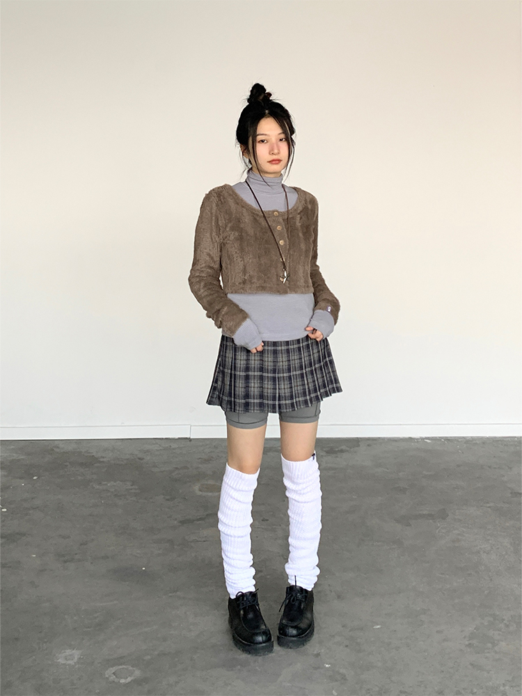 Coffee Color Floral Gray Layered Minimalist Plush Knitted Cardigan for Autumn and Winter Coffee Color Floral Gray Layered Minimalist Plush Knitted Cardigan for Autumn and Winter