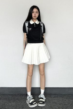 College Style Color-Blocking Short-Sleeve Women's Cropped T-Shirt with Bow Tie and Doll Collar, Slim-Fit, Summer Fashion