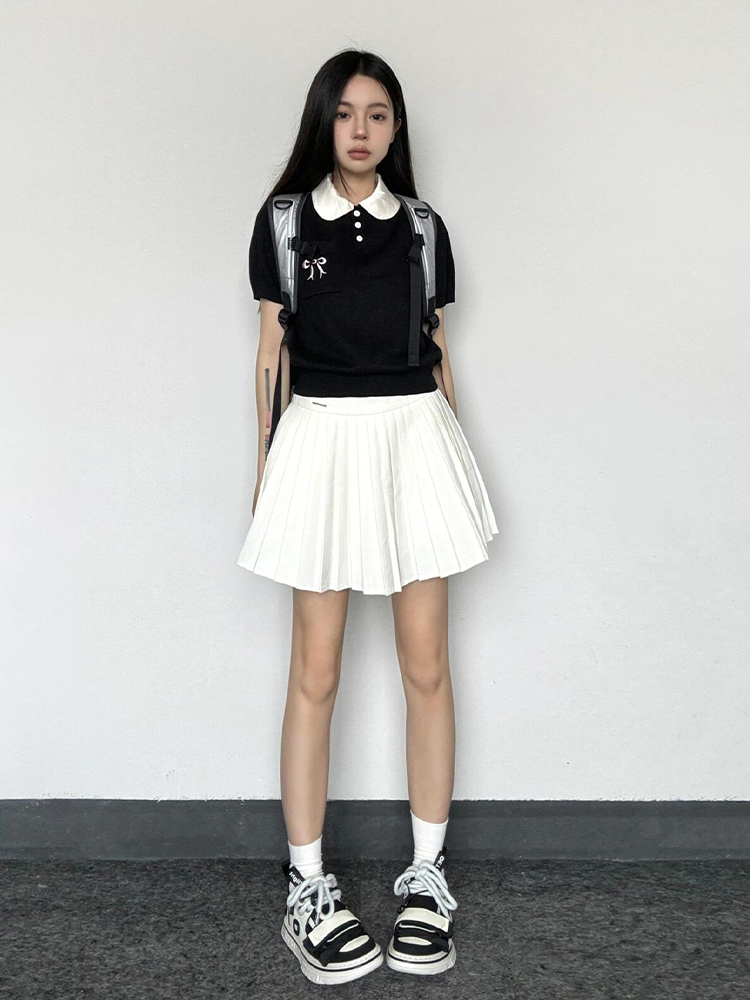 College Style Color-Blocking Short-Sleeve Women's Cropped T-Shirt with Bow Tie and Doll Collar, Slim-Fit, Summer Fashion College Style Color-Blocking Short-Sleeve Women's Cropped T-Shirt with Bow Tie and Doll Collar, Slim-Fit, Summer Fashion