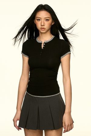 Color-Block Henley Short-Sleeve T-Shirt for Women - Slim Fit, American Style, Versatile Spring/Summer Fashion