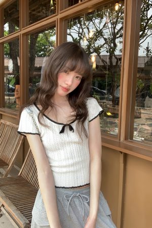 Color-Block Knitted Short-Sleeve T-Shirt for Women - Slim Fit Cropped Top, American Style Summer 2025 Fashion