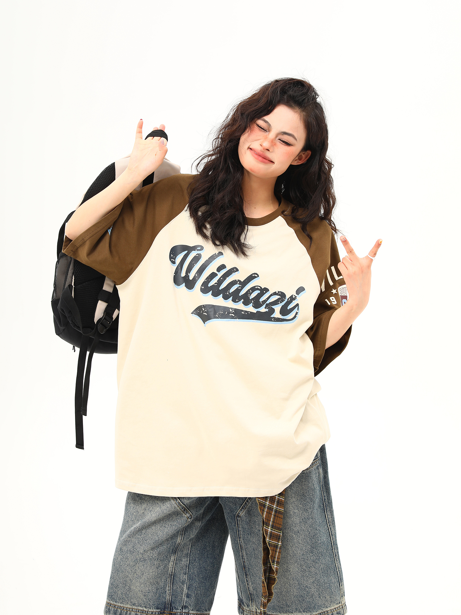 Color Block Raglan Sleeve Short Sleeve T-Shirt for Men and Women - Vintage American Style Loose Fit Couple Top Color Block Raglan Sleeve Short Sleeve T-Shirt for Men and Women - Vintage American Style Loose Fit Couple Top