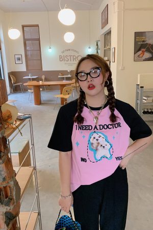 Color-Block Short Sleeve T-Shirt for Women with Shoulder Pads - Stylish Summer 2025 Blouse, Age-Reducing, Trendy Fashion Top