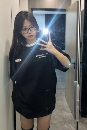 Color-Block Striped Heavy Shoulder Short Sleeve T-Shirt for Girls - American High Street Style, Trendy 2025 Fashion for Teens