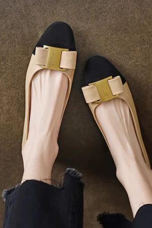 Color-Blocked Bow Flat Shoes for Women - Italian Style, Versatile French Fashion, Shallow Mouth Design, Chic & Elegant Footwear