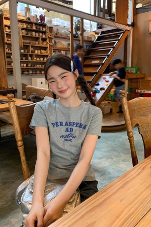 Color-Blocked Letter Printed Slim Fit Short Sleeve T-Shirt for Women - Casual Summer 2025 Round Neck Top, Trendy Everyday Wear