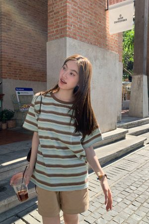 Color-Blocked Striped Short-Sleeve T-Shirt for Women â€“ Loose Slimming Round Neck Top in Petite Sizes, Spring Summer 2025 Fashion