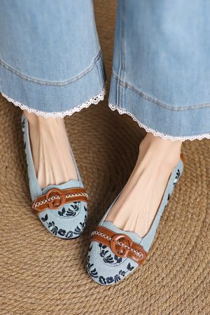 Color-Blocking Canvas Flat Shoes for Women - Round Toe, Embroidered, Comfortable and Versatile, Perfect for Everyday Wear