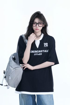 Color-Blocking Faux Two-Piece V-Neck Short Sleeve T-Shirt for Women - Waffle Texture, Loose Fit, College Style, Casual Fashion