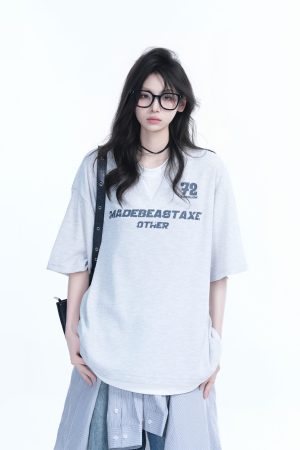 Color-Blocking Faux Two-Piece V-Neck Short Sleeve T-Shirt for Women - Waffle Texture, Loose Fit, College Style, Casual Fashion