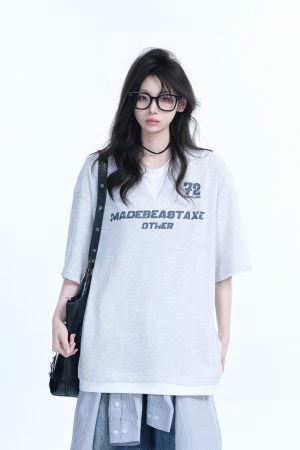 Color-Blocking Faux Two-Piece V-Neck Short Sleeve T-Shirt for Women - Waffle Texture, Loose Fit, College Style, Casual Fashion