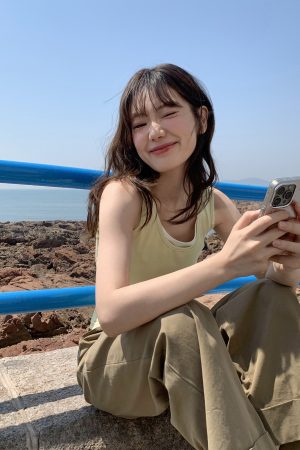 Color-Blocking Faux Two-Piece Vest for Women - Summer Slim Fit Sleeveless Outerwear, Casual Chic Style