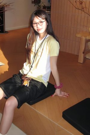 Color-Blocking Jersey T-Shirt for Women - Summer V-Neck Short Sleeve, College Style Casual Top, American Athletic Fashion