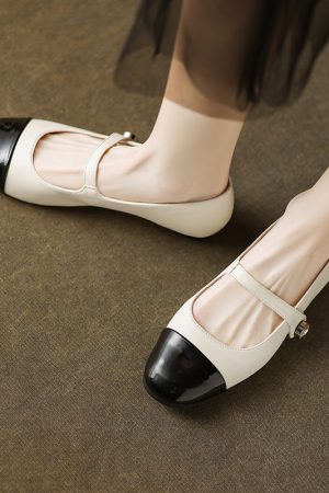 Color-Blocking One-Strap Mary Jane Shoes for Women - Versatile Flat Style for 2025, Trendy and Chic Footwear